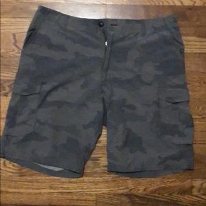 Billabong camo shorts